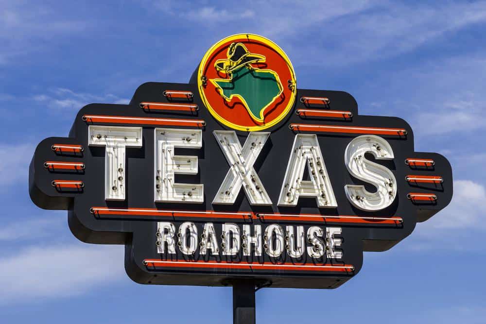 texas roadhouse restaurant sign