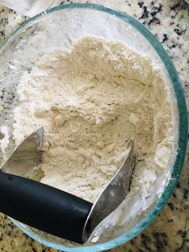 The dry ingredients are mixed into one bowl.