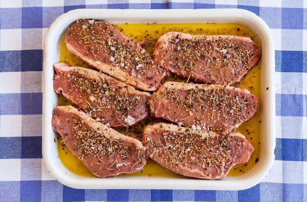 How to Cook Marinated Steak in the Oven