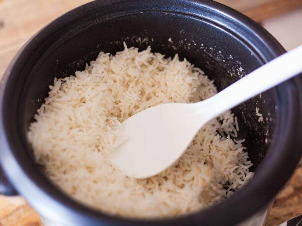 pan full of white rice