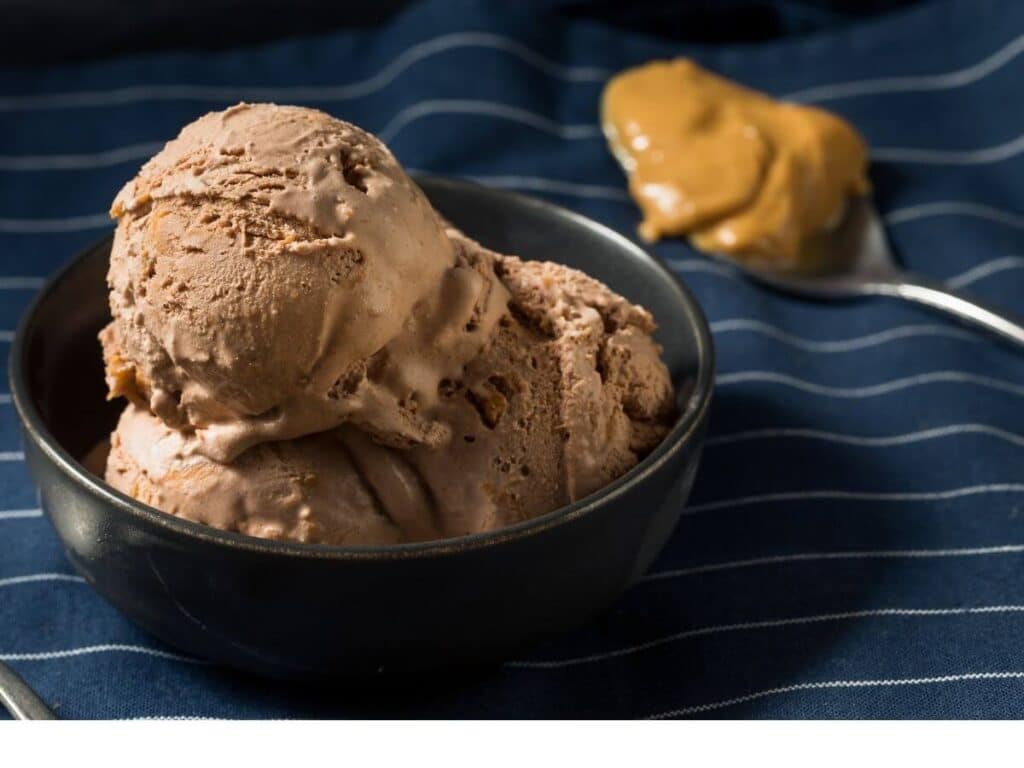 How to Make Peanut Butter Sauce for Ice Cream