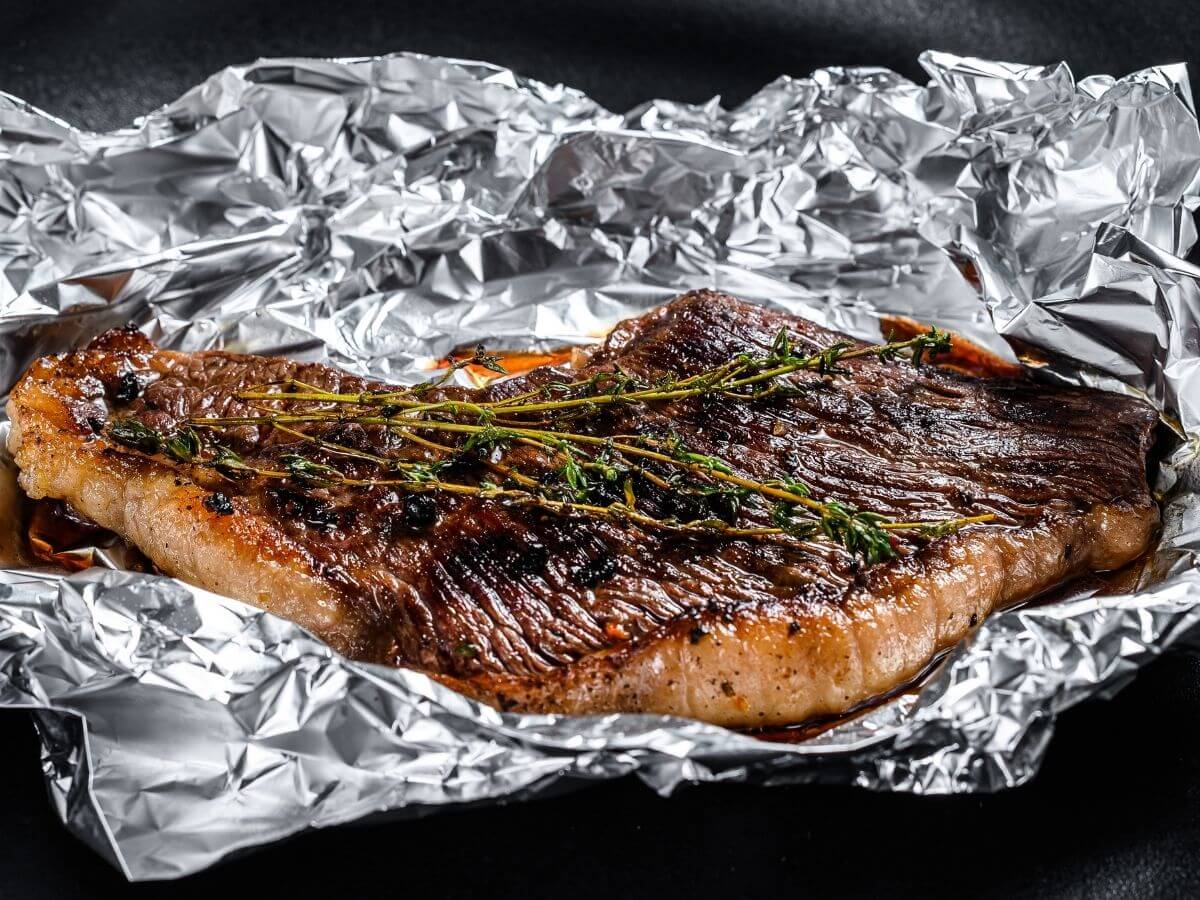 How to Cook Steak in the Oven with Foil - Homeperch