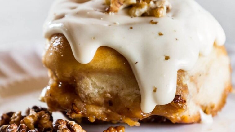 how-to-make-homemade-icing-for-cinnamon-rolls