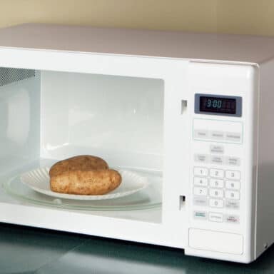 potato-in-microwave