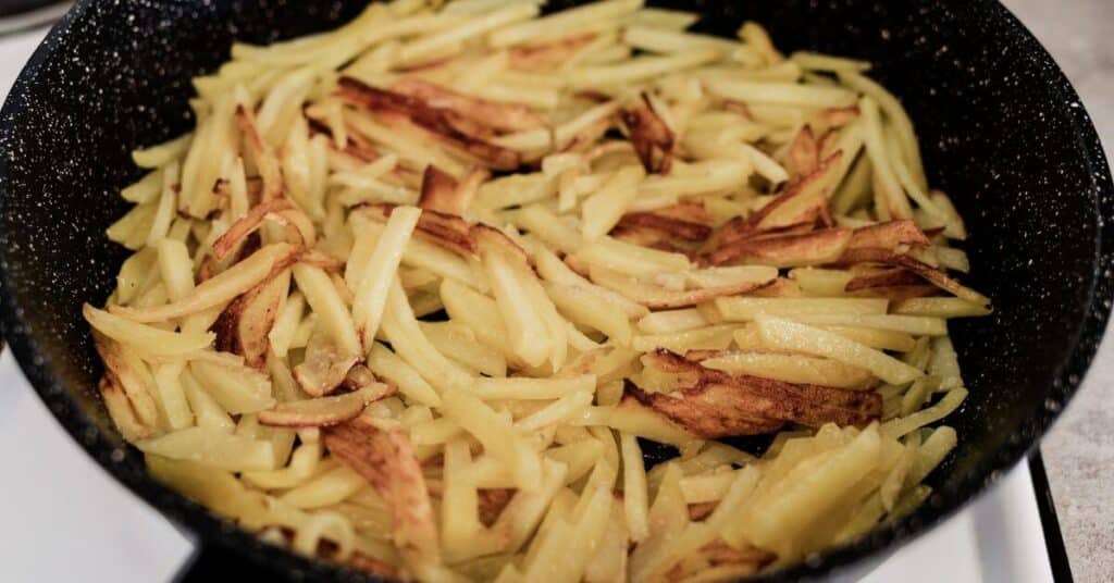 How to Fry Potatoes Without Oil