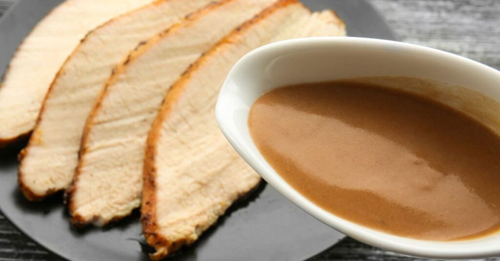 How to Make Gravy from Turkey Drippings with Cornstarch