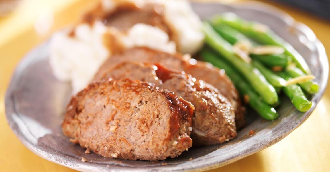 What Sides Go with Meatloaf?