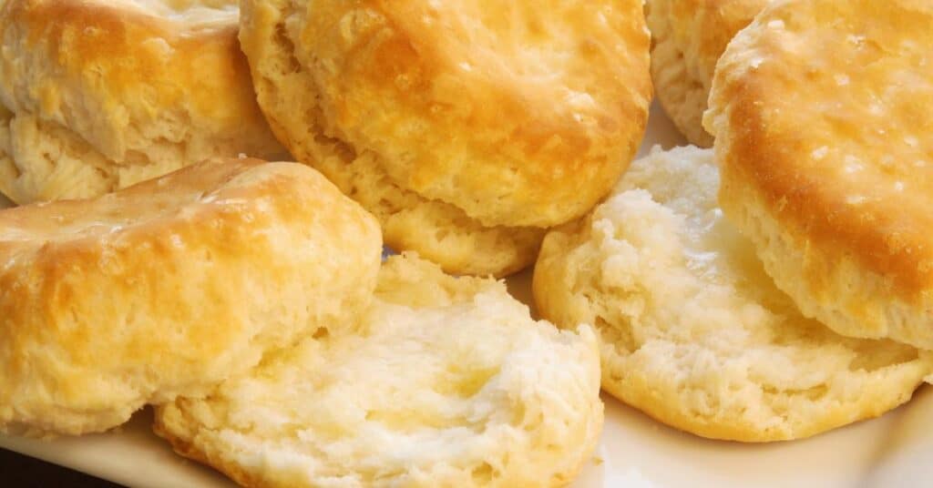 baked biscuits 