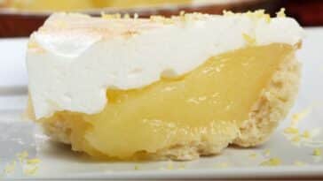 lemon-pie-slice