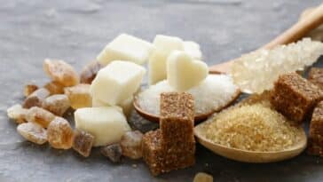 white sugar vs brown sugar