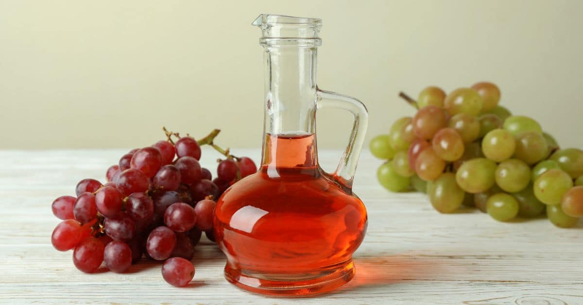 How to Make Vinegar from Grapes: A Simple DIY Guide