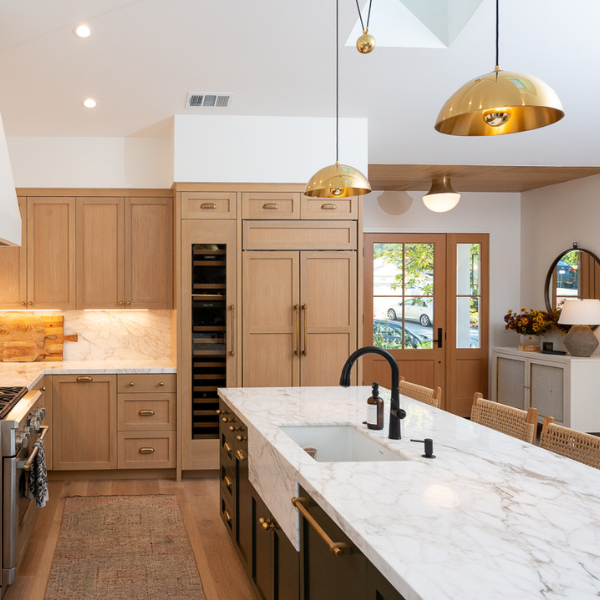 Honey-colored Kitchen