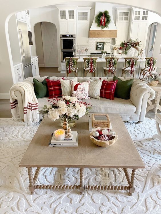Bright and Cheerful Christmas Living Room Decor
