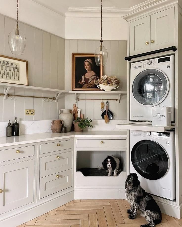 Clever Pet-Friendly Laundry Nook