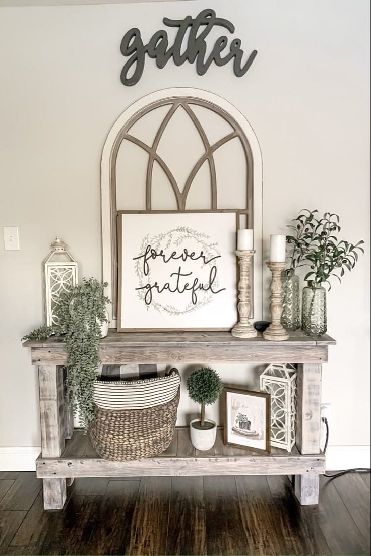 Serene Grateful Farmhouse Entryway Delight