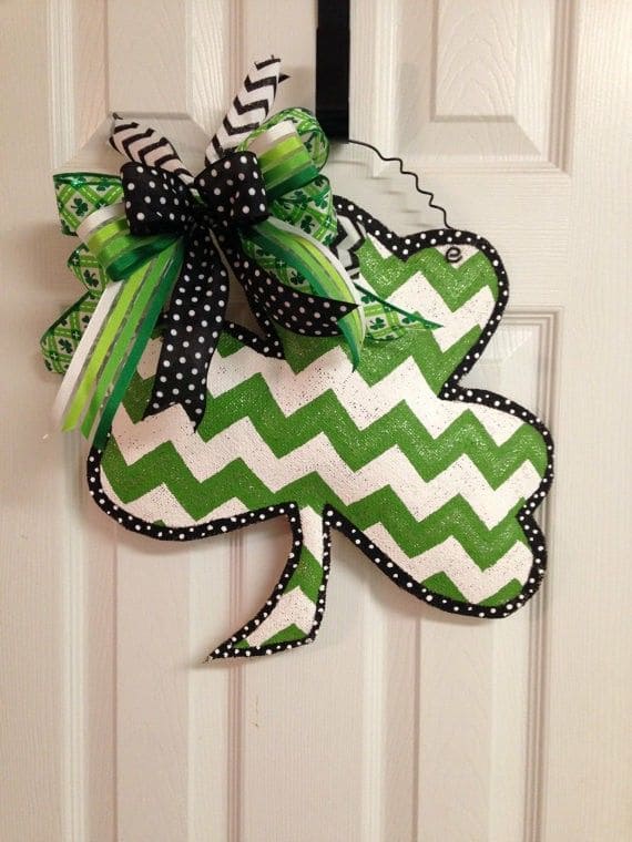 Shamrock-Inspired St. Patricks Day Door Decoration