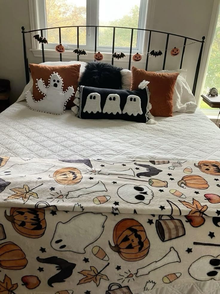 Ghostly Cute Pumpkin and Bat Bedding