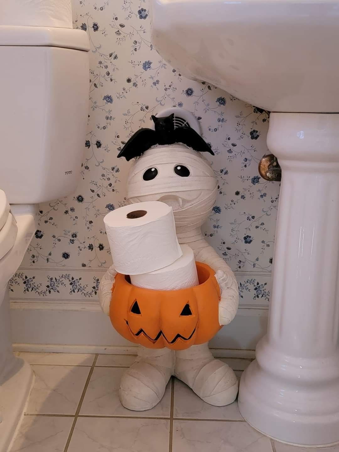 Cute Mummy Toilet Paper Holder with Pumpkin Basket