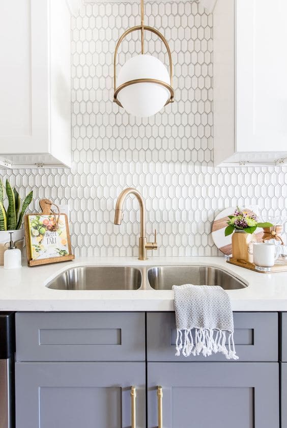 Elegant White Honeycomb Backsplash