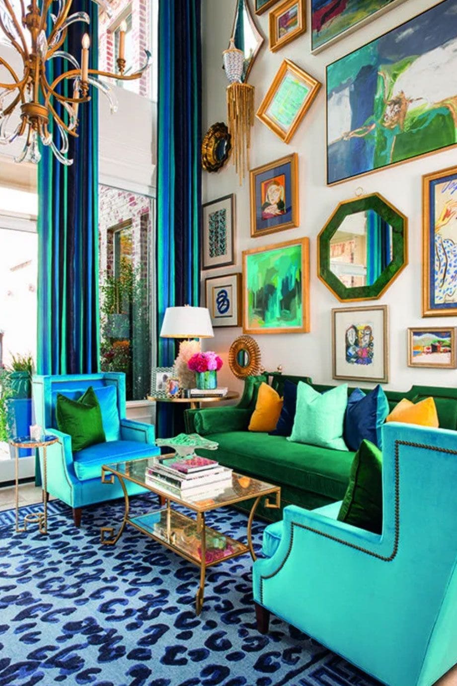 Emerald Luxe With an Artistic Edge