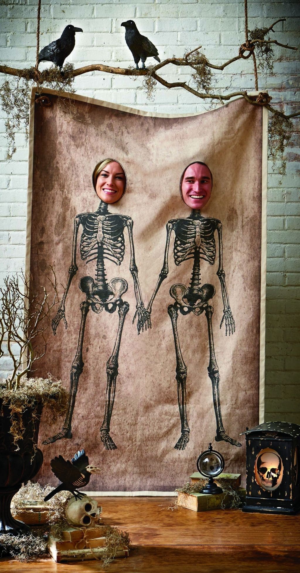Skeleton Sweethearts Photo Booth