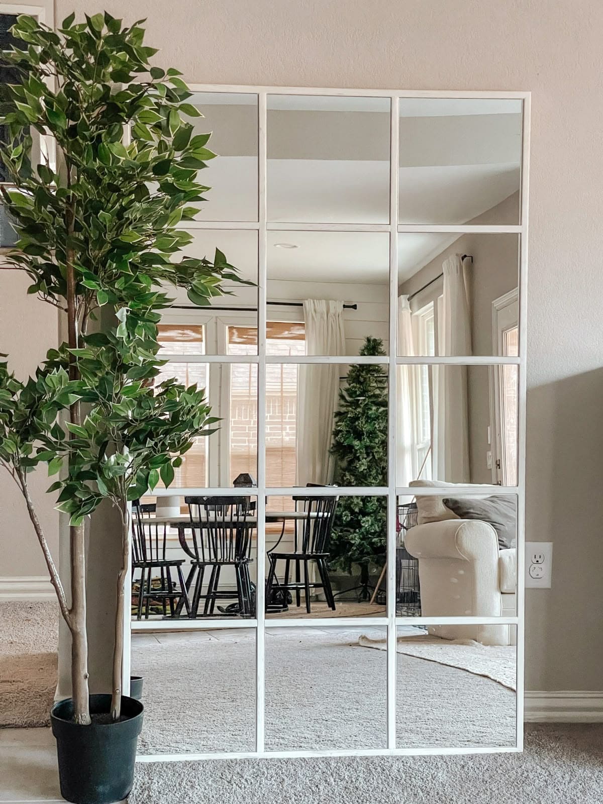 Classic Grid White Mirror Design