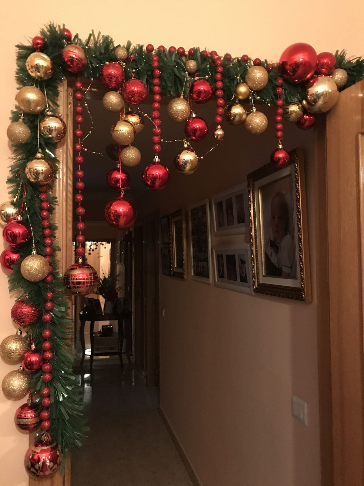 Hanging Ornament Archway Glam