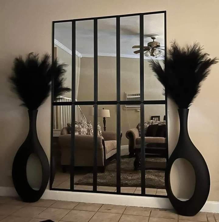 Symmetry in Black Mirror Design