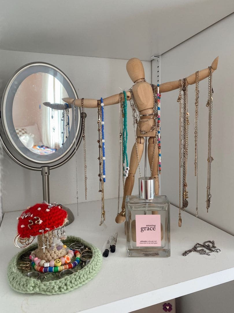 Artists Mannequin Jewelry Holder