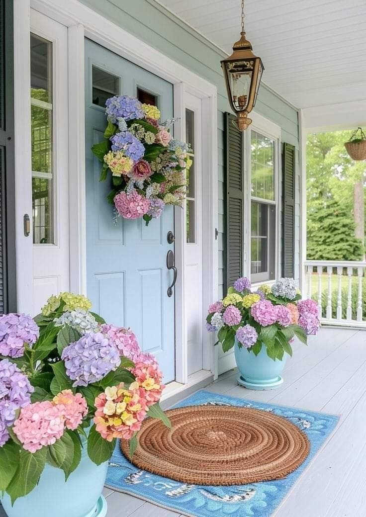 Coastal Hydrangea Welcome Porch