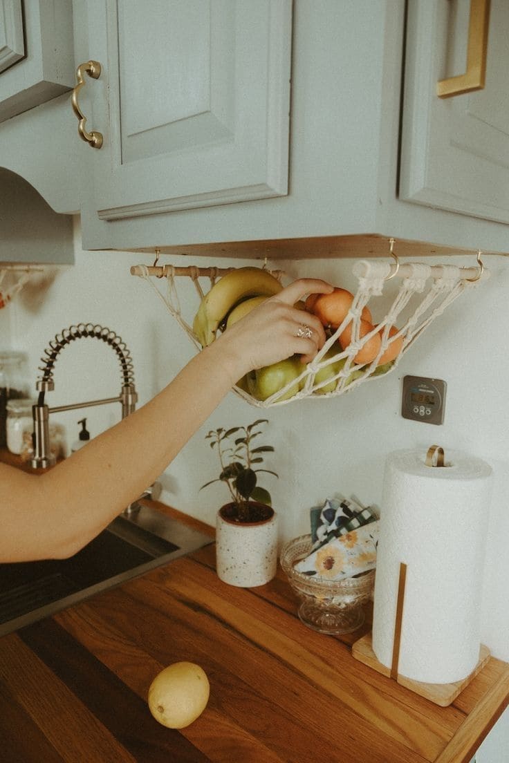 Cozy Under-Cabinet Fruit Hammock