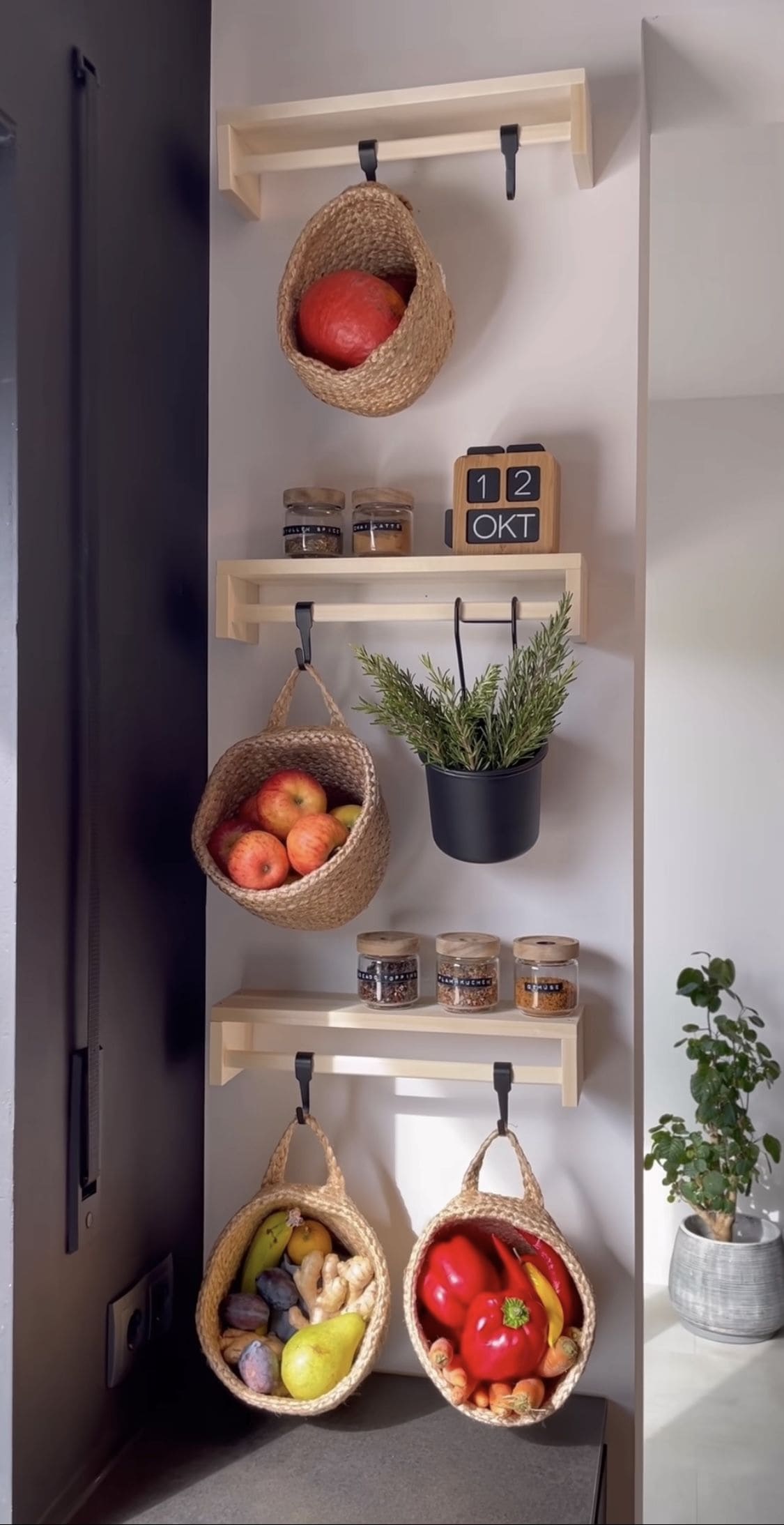 Hanging Basket Wall Produce Storage