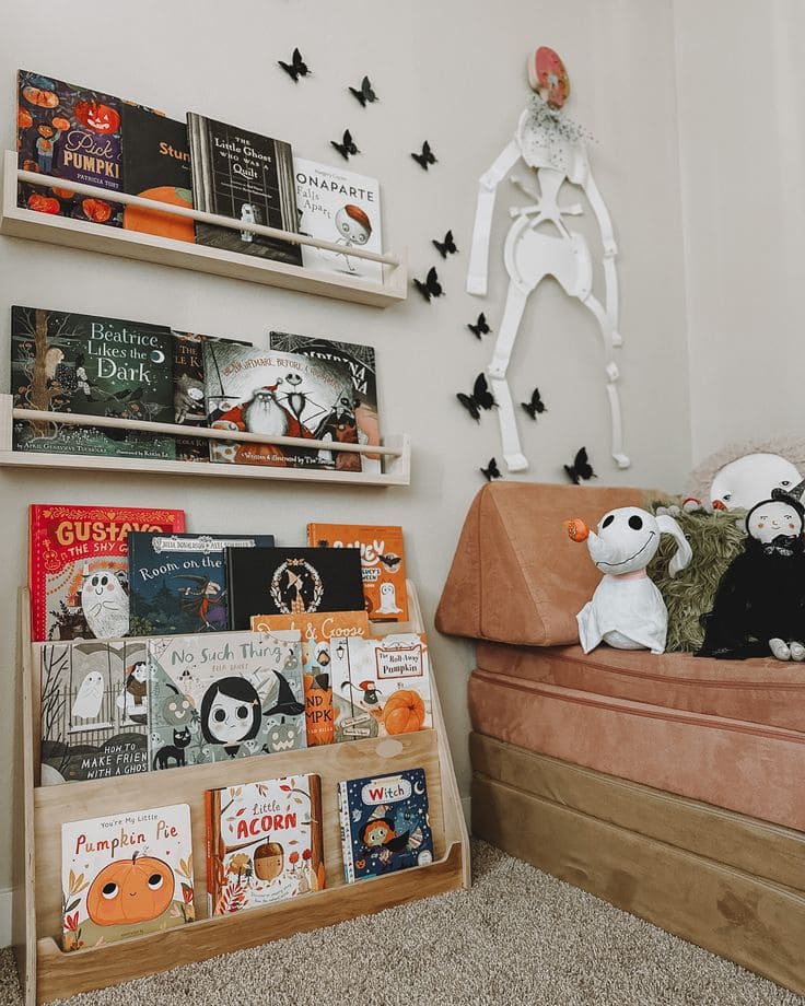 Spooky Skeleton Corner Nook