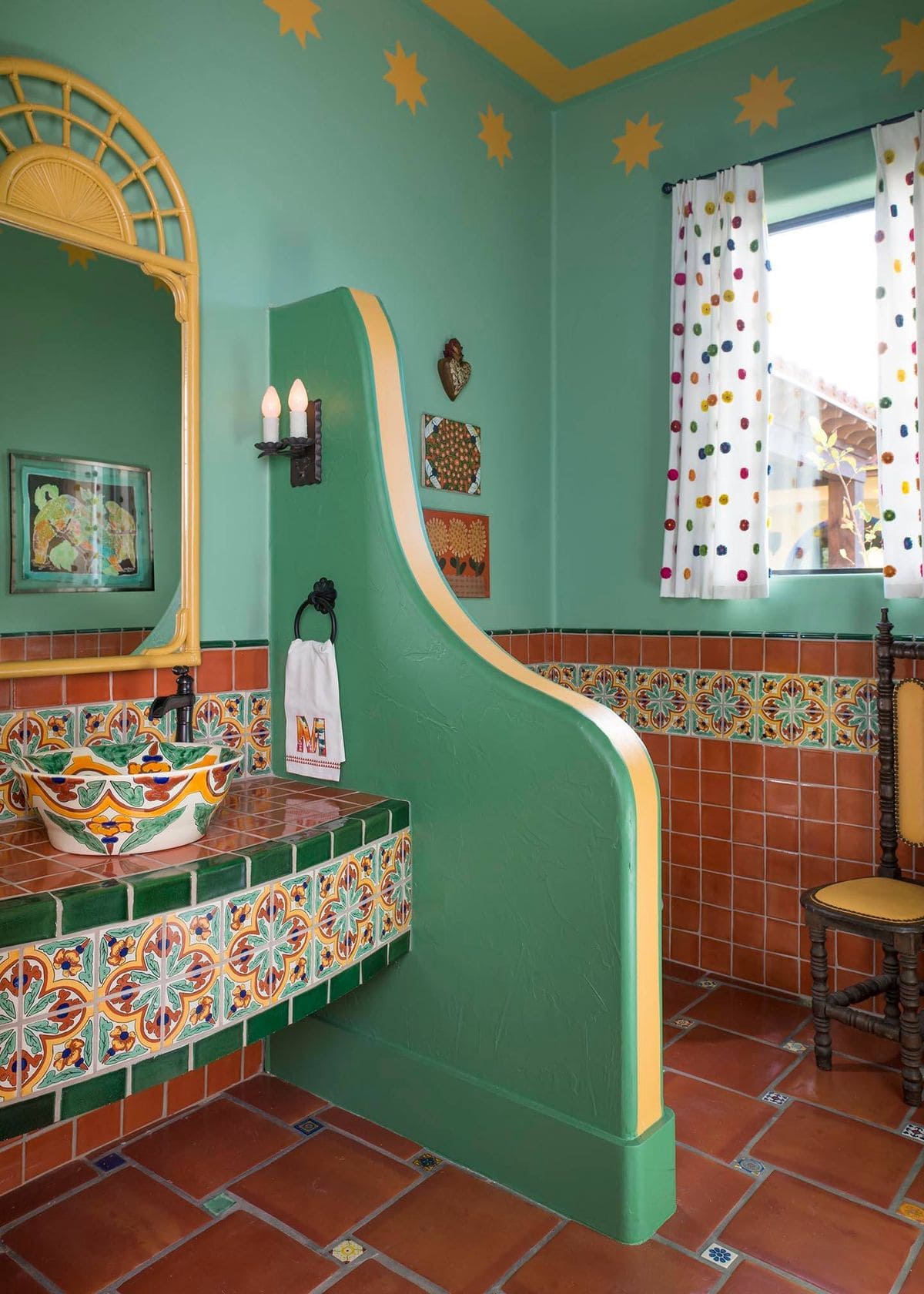 Vibrant Hacienda-Inspired Bathroom