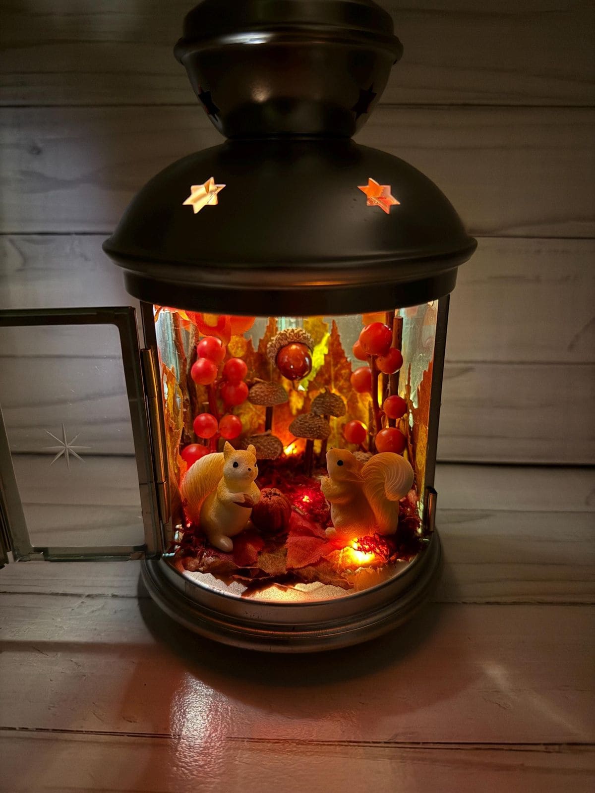 Autumn Lantern Delight