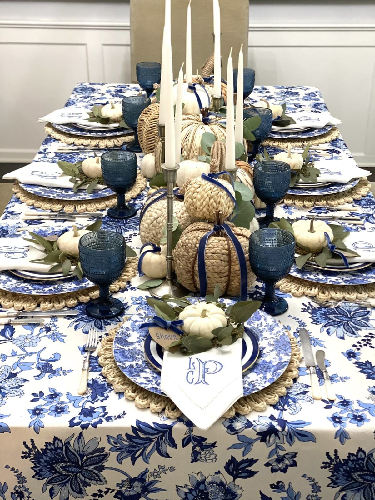 Blue Chinoiserie Thanksgiving Table Setting
