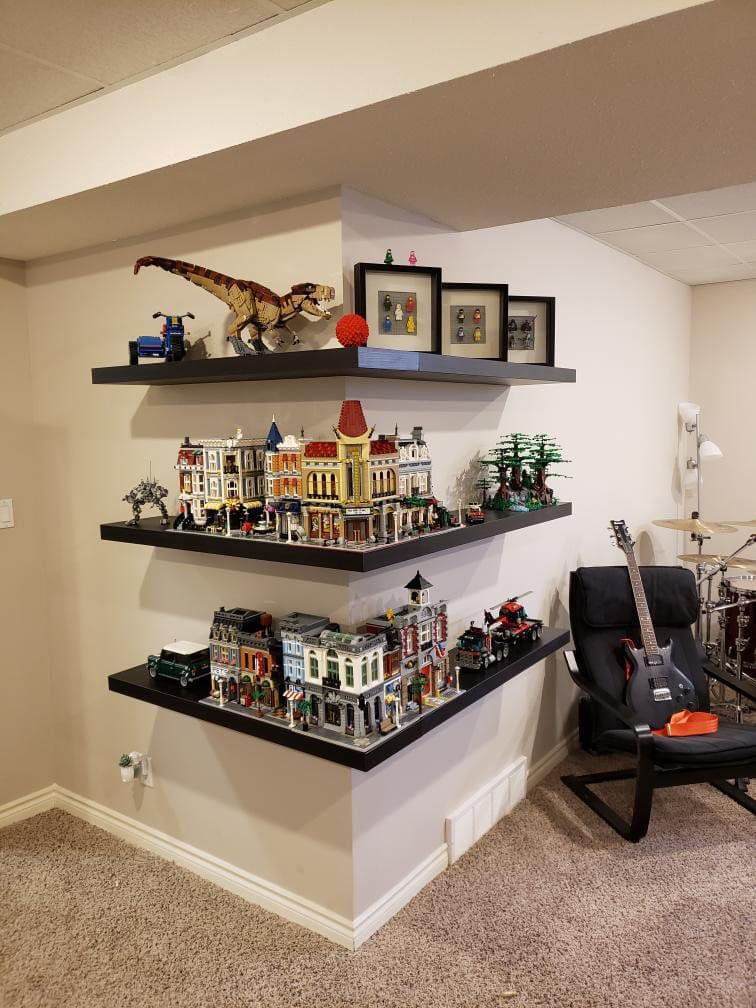 Corner LEGO City Showcase