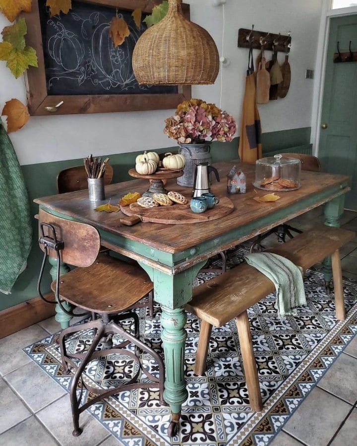Rustic Autumn Kitchen Nook