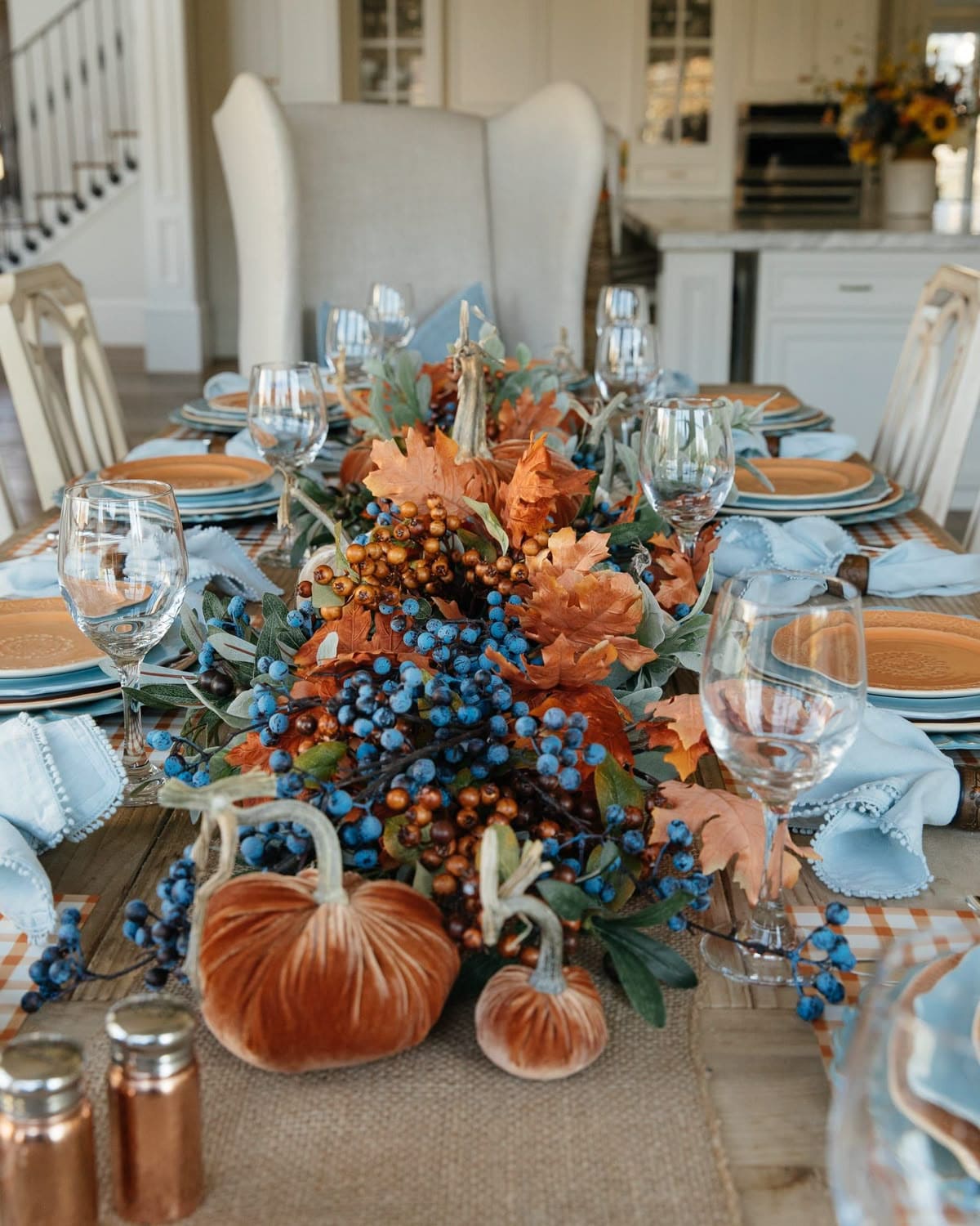 Rustic Velvet Pumpkin and Blueberry Table