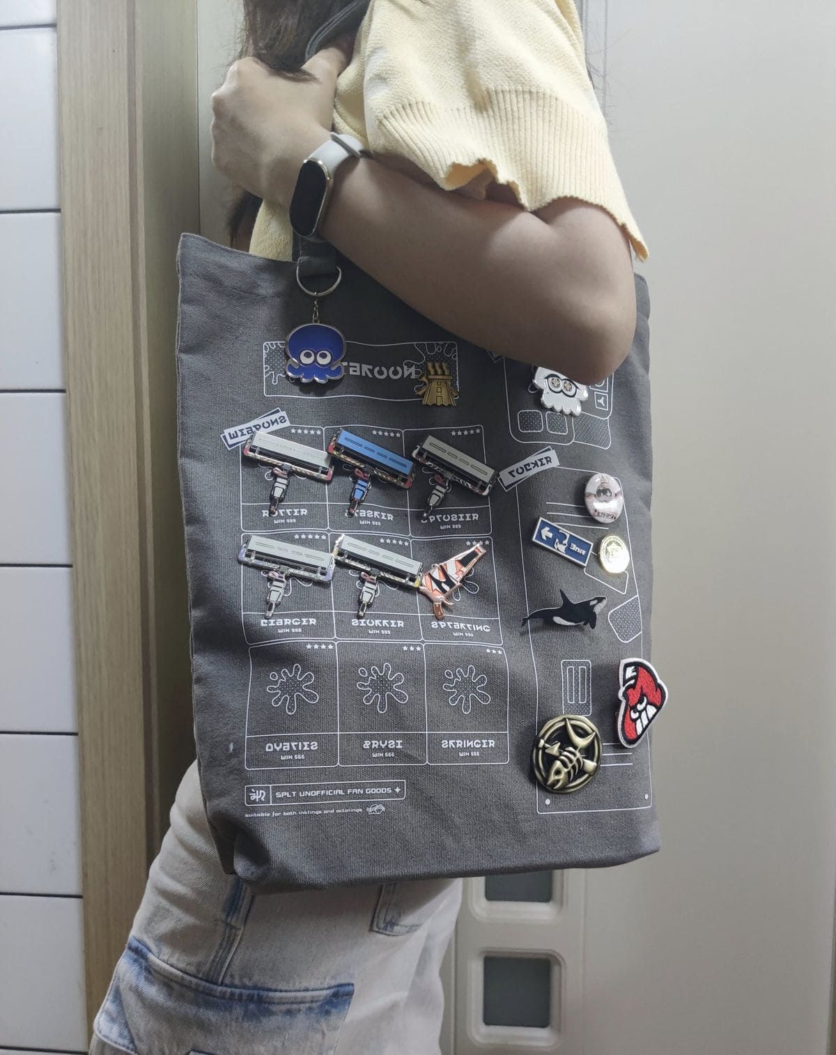 Gamer-Themed Tote Pins