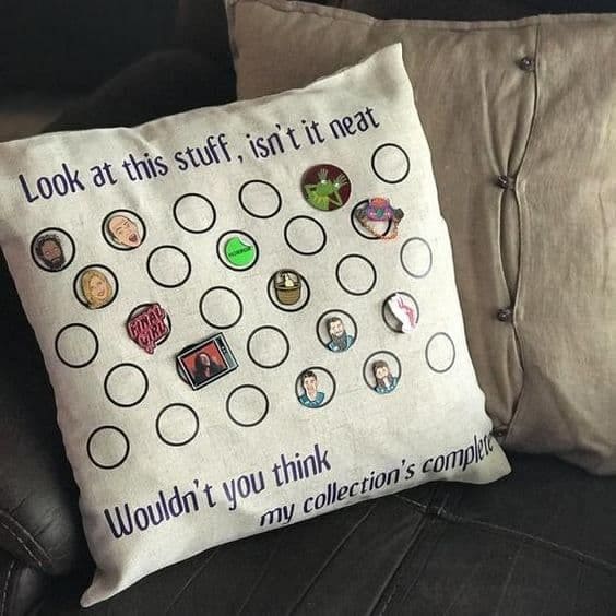 Pin Display Pillow