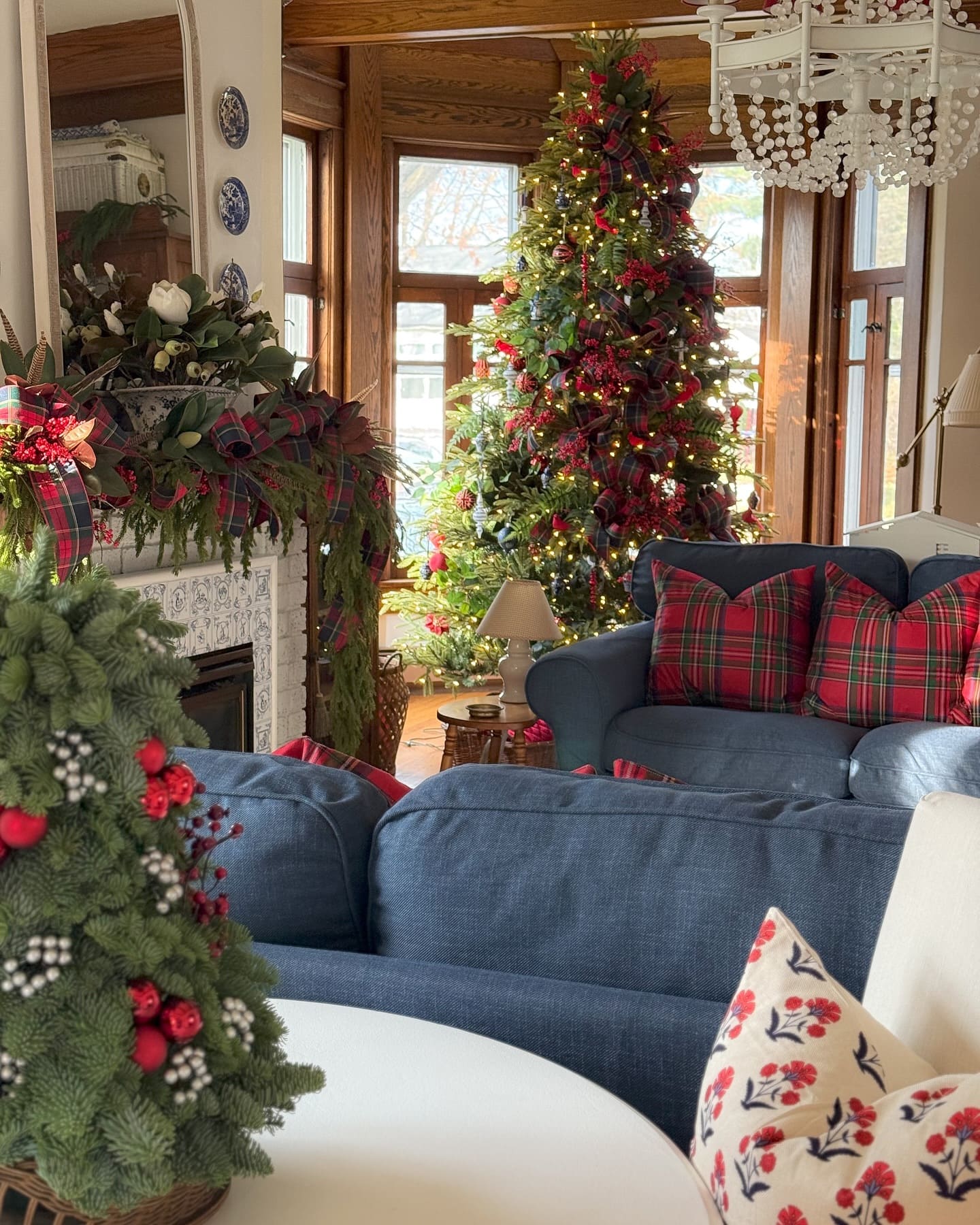 Plaid Accents and Vibrant Greenery